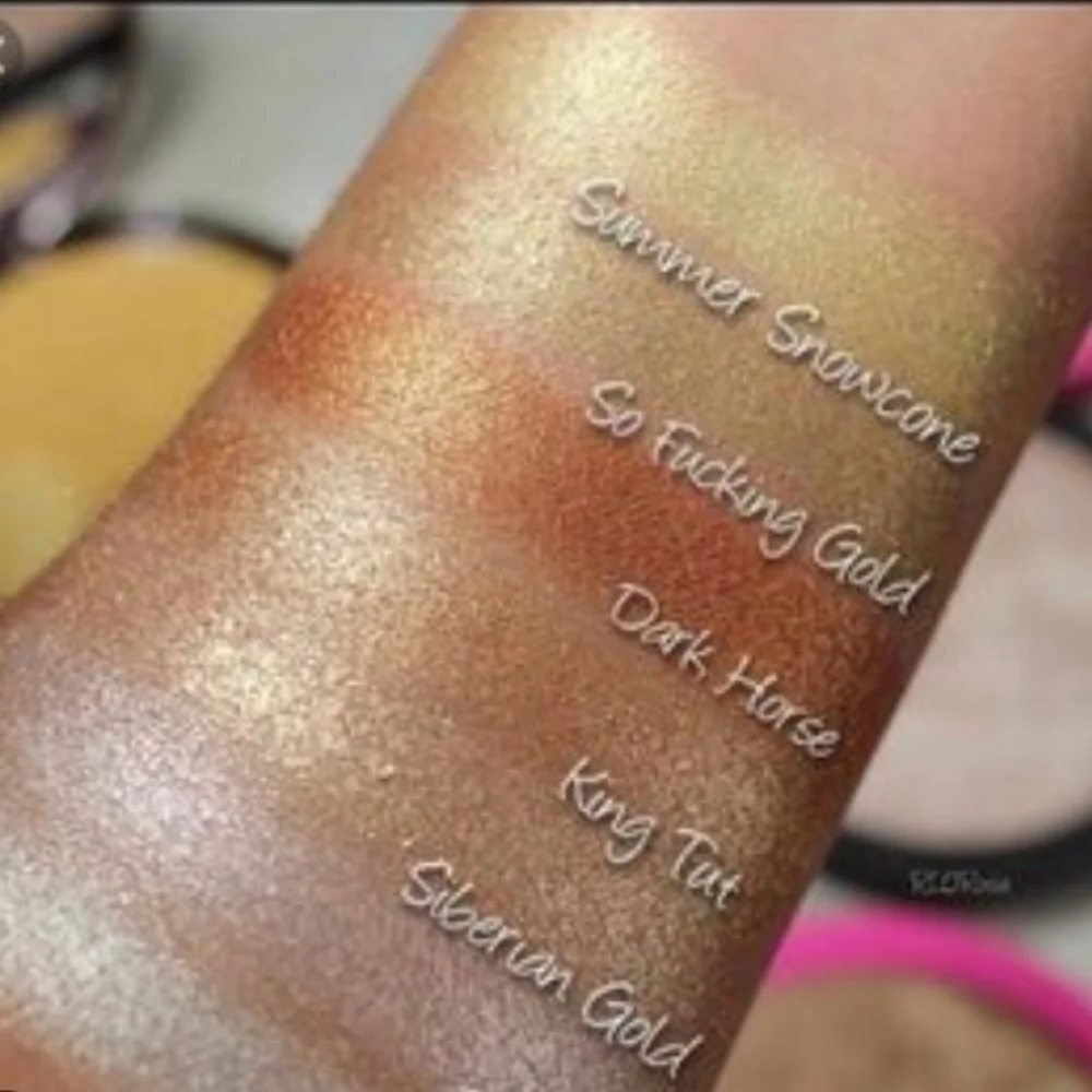 Jeffree Star Highlight Powder - Picture 2 of 4
